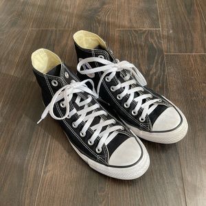 black hightop converse